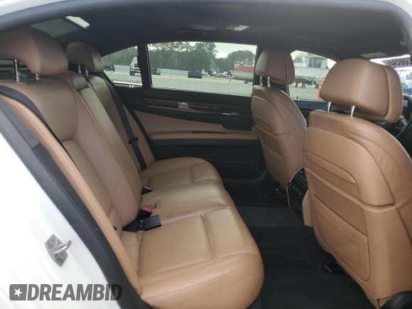 2015 BMW 7 Series 750Li with VIN WBAYE8C56FD780949, listed as a Copart auction lot 85638034 with 95,259 mi miles and Clean Title. Bid and sale history available at carsss.com. Image 10.