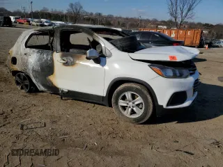 2018 Chevrolet Trax LS with VIN KL7CJKSB8JB613393, listed as a Copart auction lot 46700425 with 0 mi miles and Salvage Title. Bid and sale history available at carsss.com. Image 4.