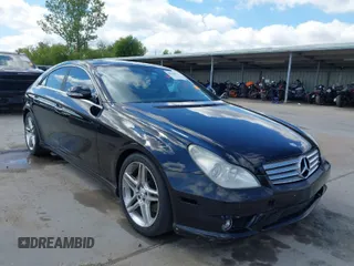 2006 Mercedes-Benz CLS-Class with VIN WDDDJ75X36A062742, listed as a IAAI auction lot 40416614 with 199,453 mi miles. Bid and sale history available at carsss.com. Image 1.