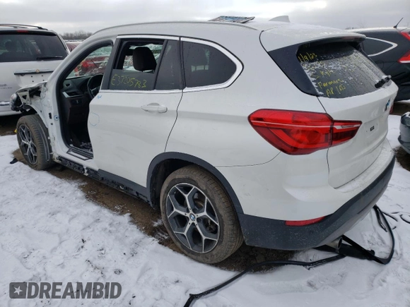 2017 BMW X1 xDrive28i with VIN WBXHT3C38H5F72259, listed as a Copart auction lot 37205783 with 47,812 mi miles. Bid and sale history available at carsss.com. Image 2.