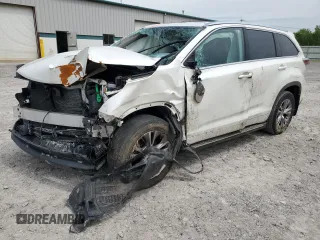2015 Toyota Highlander XLE z VIN 5TDKKRFHXFS039169, wystawiony jako Copart lot #59049815 z przebiegiem Nie podano mil oraz Szkoda całkowita • Salvage title. Historia ofert i sprzedaży dostępna na DreamBid. Obrazek 1.