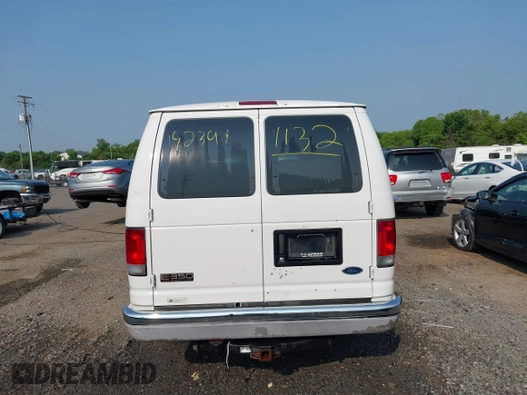 2004 Ford Econoline Passenger XL z VIN 1FBSS31L84HA63095, wystawiony jako IAAI lot #42391132 z przebiegiem 158 587 mil mil oraz . Historia ofert i sprzedaży dostępna na DreamBid. Obrazek 17.