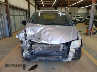 2005 Dodge Caravan SXT with VIN 2D4GP44L95R458500, listed as a Copart auction lot 53144985 with Not provided miles and Salvage title. Bid and sale history available at DreamBid. Image 5.