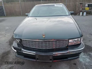 1995 Cadillac DeVille z VIN 1G6KD52B0SU252838, wystawiony jako Copart lot #87642595 z przebiegiem 72 847 mil mil oraz Szkoda całkowita • Salvage title. Historia ofert i sprzedaży dostępna na DreamBid. Obrazek 5.