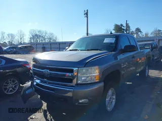2009 Chevrolet Silverado 1500 LT with VIN 1GCEK29J59Z146698, listed as a IAAI auction lot 41812415 with 232,632 mi miles. Bid and sale history available at carsss.com. Image 17.