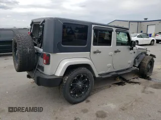 2007 Jeep Wrangler Unlimited Sahara с VIN 1J4GA591X7L158014, выставлен на аукционе Copart как лот 55201105 с пробегом 162 797 миль миль и Списание • Salvage title. История ставок и продаж доступна на DreamBid. Изображение 3.