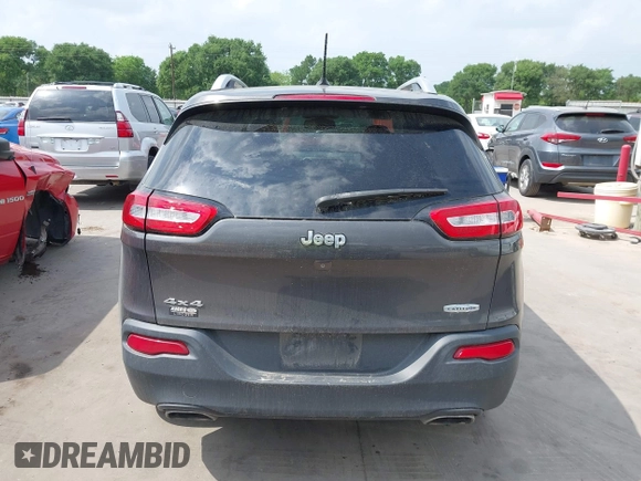 2015 Jeep Cherokee Latitude z VIN 1C4PJMCS2FW601271, wystawiony jako IAAI lot #41969742 z przebiegiem 94 224 mil mil oraz . Historia ofert i sprzedaży dostępna na DreamBid. Obrazek 16.