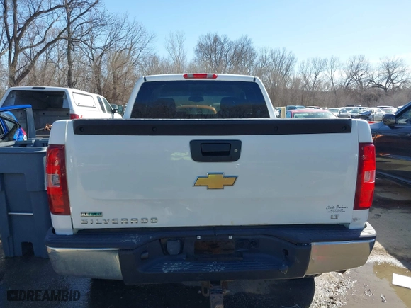 2009 Chevrolet Silverado 1500 LT with VIN 1GCEK29069Z290607, listed as a IAAI auction lot 41752949 with 252,172 mi miles. Bid and sale history available at carsss.com. Image 16.