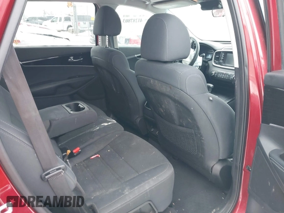 2019 Kia Sorento LX with VIN 5XYPGDA34KG540474, listed as a IAAI auction lot 41287803 with 109,674 mi miles. Bid and sale history available at carsss.com. Image 8.