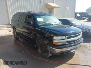 2000 Chevrolet Suburban LS with VIN 3GNEC16TXYG190960, listed as a IAAI auction lot 41591948 with 230,159 mi miles. Bid and sale history available at carsss.com. Image 1.