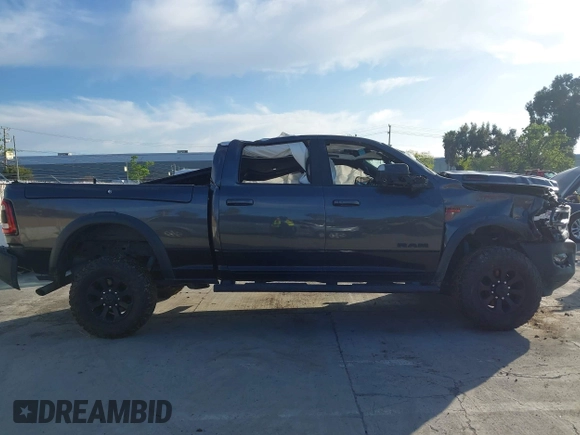 2020 Ram 2500 Power Wagon with VIN 3C6TR5EJ6LG166953, listed as a IAAI auction lot 42009190 with 69,913 mi miles. Bid and sale history available at carsss.com. Image 13.