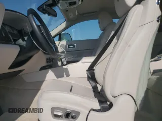 2017 Rolls-Royce Wraith z VIN SCA665C59HUX86762, wystawiony jako Copart lot #82405254 z przebiegiem 10 422 mil mil oraz Szkody całkowita. Historia ofert i sprzedaży dostępna na DreamBid. Obrazek 7.