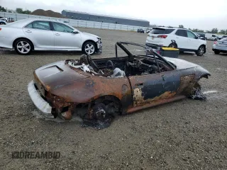 1997 BMW 3 Series Z3 2.8 z VIN 4USCJ3320VLC02817, wystawiony jako Copart lot #69536054 z przebiegiem Nie podano mil oraz Nie do naprawy • Non repairable. Historia ofert i sprzedaży dostępna na DreamBid. Obrazek 3.