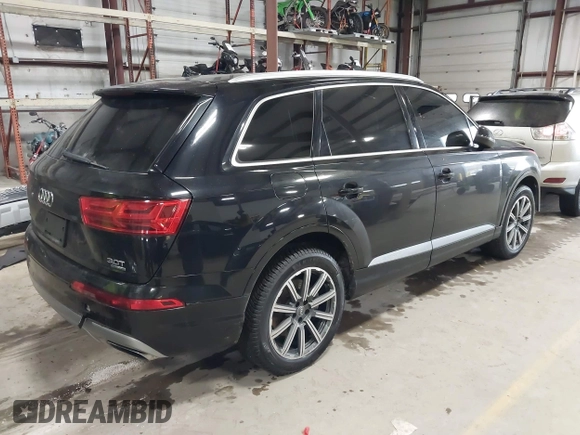 2017 Audi Q7 Premium Plus z VIN WA1LAAF78HD026784, wystawiony jako IAAI lot #41674278 z przebiegiem 108 036 mil mil oraz . Historia ofert i sprzedaży dostępna na DreamBid. Obrazek 4.