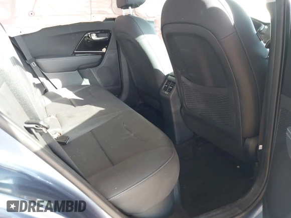 2022 Kia Niro Touring SE with VIN KNDCC3LC2N5495596, listed as a IAAI auction lot 41193282 with 30,643 mi miles. Bid and sale history available at carsss.com. Image 8.