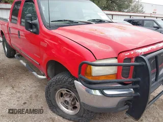 2000 Ford Super Duty F-250 XL with VIN 1FTNW21F9YED11508, listed as a IAAI auction lot 41361571 with 267,014 mi miles. Bid and sale history available at carsss.com. Image 6.