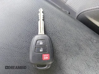 2013 Toyota RAV4 XLE z VIN JTMWFREVXDD011619, wystawiony jako IAAI lot #42602387 z przebiegiem 97 348 mil mil oraz . Historia ofert i sprzedaży dostępna na DreamBid. Obrazek 11.