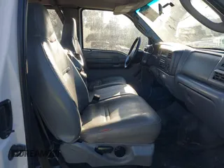 2004 Ford Super Duty F-250 XL with VIN 1FTNX20L94ED90595, listed as a IAAI auction lot 41524660 with 1 mi miles. Bid and sale history available at carsss.com. Image 5.