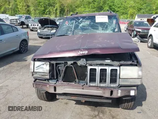 1998 Jeep Grand Cherokee Laredo с VIN 1J4GZ58S1WC103355, выставлен на аукционе IAAI как лот 42128472 с пробегом Не указан миль и . История ставок и продаж доступна на DreamBid. Изображение 6.