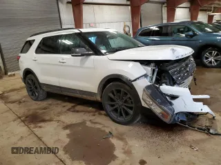 2018 Ford Explorer XLT z VIN 1FM5K8D85JGA53554, wystawiony jako Copart lot #58301995 z przebiegiem 144 621 mil mil oraz Szkoda całkowita • Salvage title. Historia ofert i sprzedaży dostępna na DreamBid. Obrazek 4.