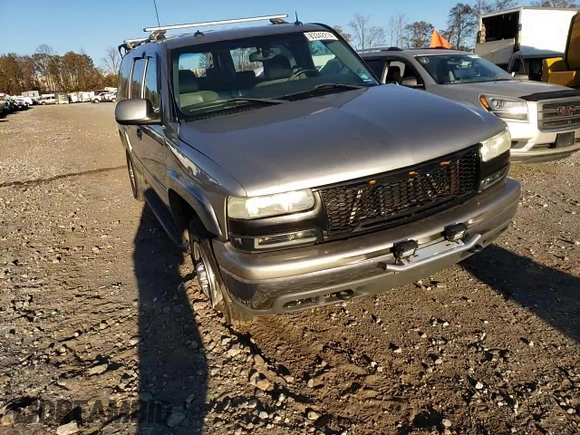 2003 Chevrolet Suburban LT with VIN 3GNGK26U13G239207, listed as a Copart auction lot 83342214 with 147,511 mi miles and Salvage Title. Bid and sale history available at carsss.com. Image 12.