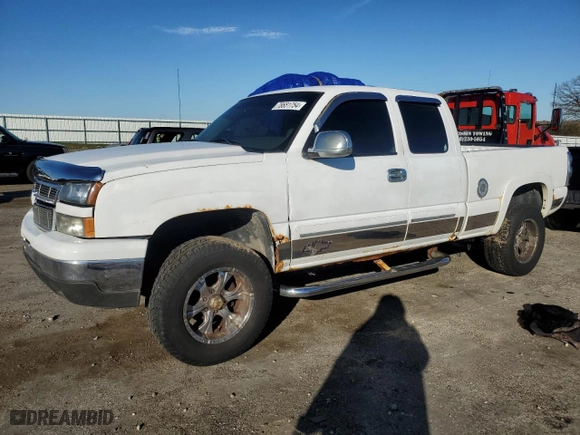 2007 Chevrolet Silverado 1500 Classic LT1 with VIN 1GCEK19Z37Z151704, listed as a Copart auction lot 78681754 with 221,717 mi miles and Clean Title. Bid and sale history available at carsss.com. Image 1.