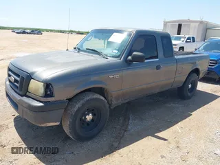 2005 Ford Ranger XL with VIN 1FTYR14U75PA18800, listed as a IAAI auction lot 42129237 with 240,333 mi miles. Bid and sale history available at carsss.com. Image 2.