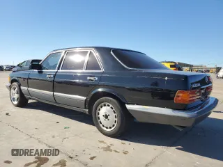 1989 Mercedes-Benz 420 420SEL with VIN WDBCA35E4KA475467, listed as a Copart auction lot 80720634 with 140,418 mi miles and Clean Title. Bid and sale history available at carsss.com. Image 2.