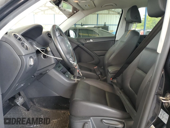 2016 Volkswagen Tiguan R-Line with VIN WVGAV7AX2GW580915, listed as a Copart auction lot 66318655 with 135,560 mi miles and Clean title. Bid and sale history available at DreamBid. Image 7.