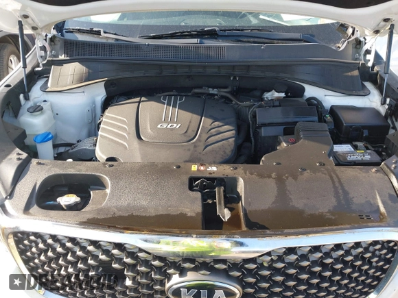 2016 Kia Sorento SX with VIN 5XYPKDA51GG072940, listed as a IAAI auction lot 42017504 with 110,897 mi miles. Bid and sale history available at carsss.com. Image 10.