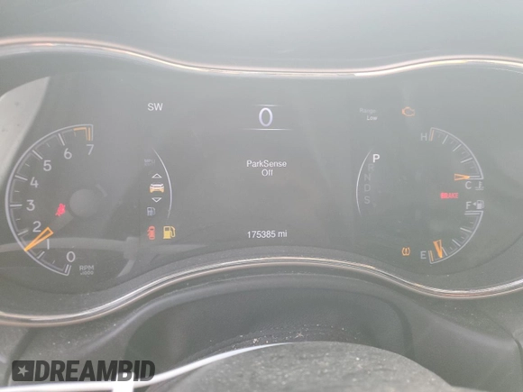 2015 Jeep Grand Cherokee Altitude with VIN 1C4RJEAG5FC232002, listed as a Copart auction lot 88423835 with 175,385 mi miles and Salvage Title. Bid and sale history available at carsss.com. Image 9.