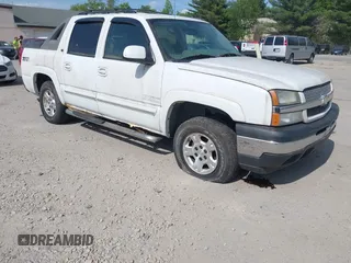 2006 Chevrolet Avalanche Z71 z VIN 3GNEK12Z76G112615, wystawiony jako IAAI lot #42382003 z przebiegiem 151 753 mil mil oraz . Historia ofert i sprzedaży dostępna na DreamBid. Obrazek 1.