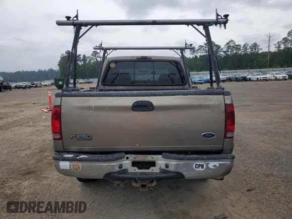 2002 Ford F-250 XL with VIN 1FTNW21F72ED60827, listed as a Copart auction lot 55678325 with 372,717 mi miles and Clean title. Bid and sale history available at DreamBid. Image 6.