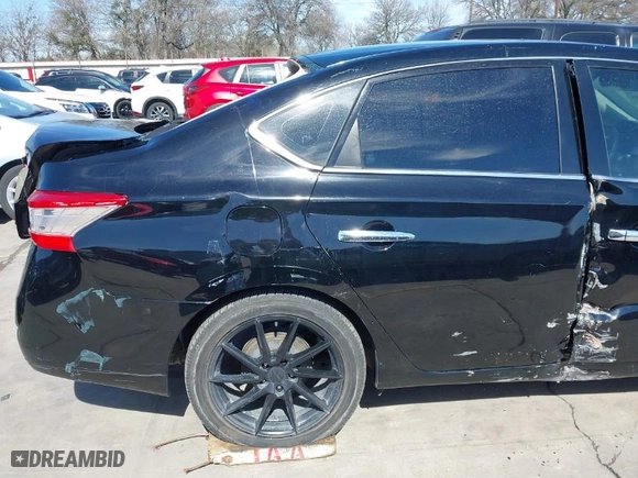 2014 Nissan Sentra SV with VIN 3N1AB7AP3EY216041, listed as a IAAI auction lot 41646043 with 132,008 mi miles. Bid and sale history available at carsss.com. Image 20.