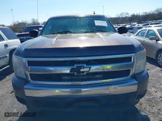 2007 Chevrolet Silverado 1500 LS with VIN 2GCEK13C671625576, listed as a IAAI auction lot 41592726 with 264,429 mi miles. Bid and sale history available at carsss.com. Image 12.
