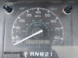 1996 Ford Econoline Cargo z VIN 1FDHS24H9THA55752, wystawiony jako IAAI lot #42052800 z przebiegiem 117 680 mil mil oraz . Historia ofert i sprzedaży dostępna na DreamBid. Obrazek 15.
