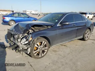 2018 Mercedes-Benz C 300 z VIN 55SWF4KB6JU272651, wystawiony jako Copart lot #52939055 z przebiegiem 182 929 mil mil oraz Czysty tytuł • Clean title. Historia ofert i sprzedaży dostępna na DreamBid. Obrazek 1.