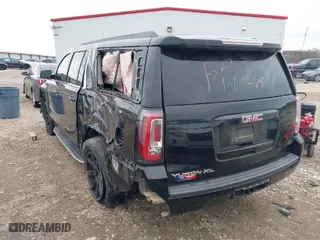 2019 GMC Yukon XL SLT with VIN 1GKS2GKC4KR176233, listed as a IAAI auction lot 41344420 with 1 mi miles. Bid and sale history available at carsss.com. Image 3.