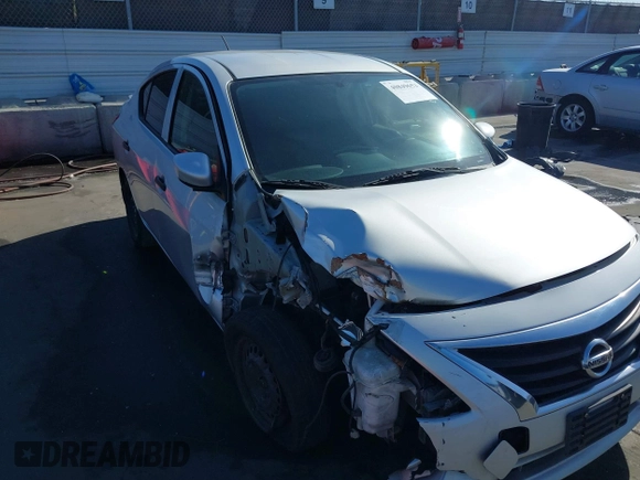 2016 Nissan Versa SV with VIN 3N1CN7AP5GL828015, listed as a IAAI auction lot 40849652 with 99,928 mi miles. Bid and sale history available at carsss.com. Image 6.