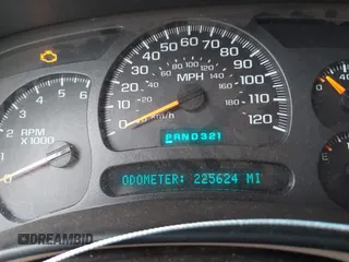 2004 GMC Yukon XL SLT with VIN 1GKEC16Z94J313593, listed as a IAAI auction lot 41632013 with 225,624 mi miles. Bid and sale history available at carsss.com. Image 15.