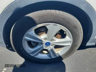 2016 Ford Escape SE z VIN 1FMCU0GX3GUC30456, wystawiony jako IAAI lot #42387320 z przebiegiem 99 033 mil mil oraz . Historia ofert i sprzedaży dostępna na DreamBid. Obrazek 37.