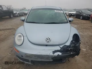 2010 Volkswagen New Beetle Coupe with VIN 3VWRW3AG3AM012593, listed as a Copart auction lot 42587655 with 86,246 mi miles and Salvage Title. Bid and sale history available at carsss.com. Image 5.