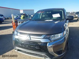 2019 Mitsubishi Outlander ES with VIN JA4AD2A38KZ010698, listed as a IAAI auction lot 41481509 with 112,146 mi miles. Bid and sale history available at carsss.com. Image 2.