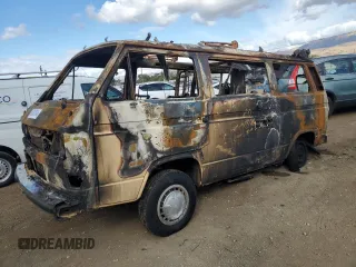 1985 Volkswagen Vanagon GL with VIN WV2ZB0256FH042498, listed as a Copart auction lot 80787914 with Not Provided miles and Non Repairable. Bid and sale history available at DreamBid. Image 1.