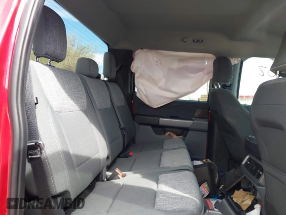 2023 Ford F-150 Lightning Pro z VIN 1FTVW1EL8PWG55060, wystawiony jako IAAI lot #41701864 z przebiegiem Nie podano mil oraz . Historia ofert i sprzedaży dostępna na DreamBid. Obrazek 8.
