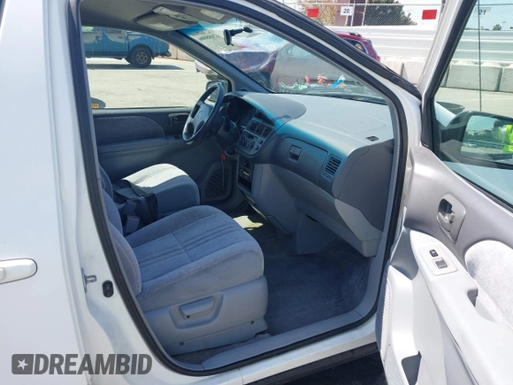 1998 Toyota Sienna LE with VIN 4T3ZF13C2WU066460, listed as a IAAI auction lot 42088006 with 169,014 mi miles and . Bid and sale history available at DreamBid. Image 5.