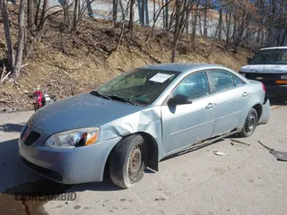 2007 Pontiac G6 1SV Value Leader with VIN 1G2ZF58B474193687, listed as a IAAI auction lot 41751844 with 185,093 mi miles. Bid and sale history available at carsss.com. Image 2.