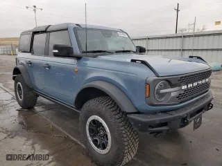 2024 Ford Bronco Badlands with VIN 1FMEE9BP7RLA42517, listed as a Copart auction lot 46794045 with 19,865 mi miles and Salvage Title. Bid and sale history available at carsss.com. Image 4.
