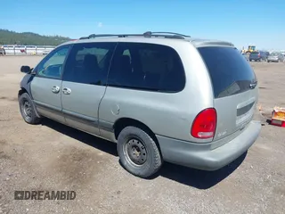 2000 Dodge Caravan SE with VIN 2B4GP44G4YR711580, listed as a IAAI auction lot 42367522 with 259,409 mi miles and . Bid and sale history available at DreamBid. Image 3.