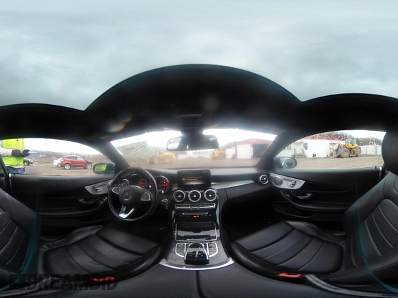 2018 Mercedes-Benz C 300 с VIN WDDWJ4KB5JF620733, выставлен на аукционе IAAI как лот 41730561 с пробегом 75 463 миль миль и . История ставок и продаж доступна на DreamBid. Изображение 18.